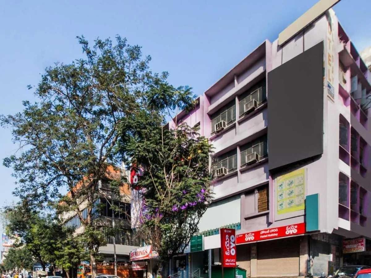 Super Hotel O Holiday Rani Gunj Opp Punjab National Bank Secundurabad Esterno foto