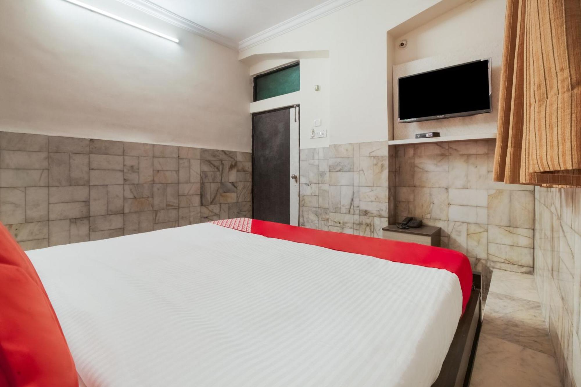 Super Hotel O Holiday Rani Gunj Opp Punjab National Bank Secundurabad Esterno foto